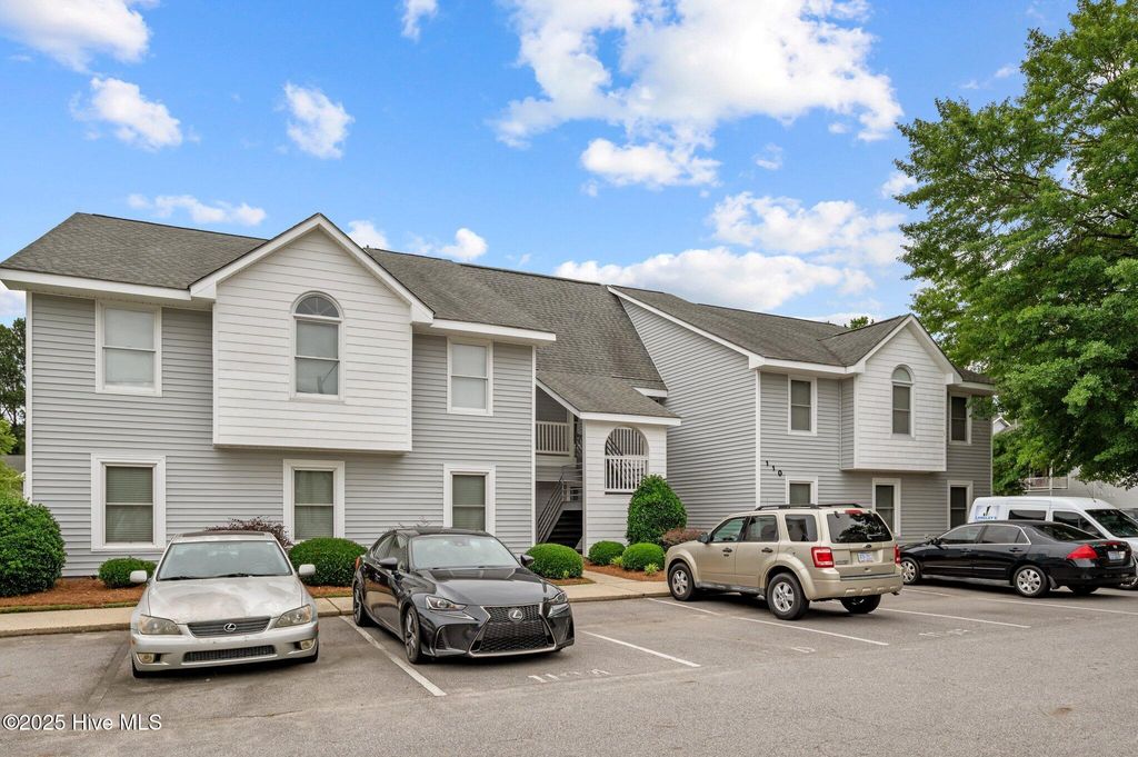 Photo of 110 W Victoria Court #E, Greenville, NC 27834 (MLS # 100511119)