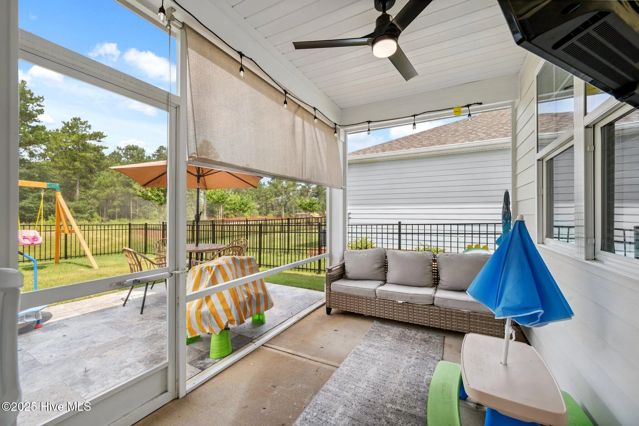 Leland, North Carolina 28451, United States, 3 Bedrooms Bedrooms, ,2 BathroomsBathrooms,Residential,Active,160068