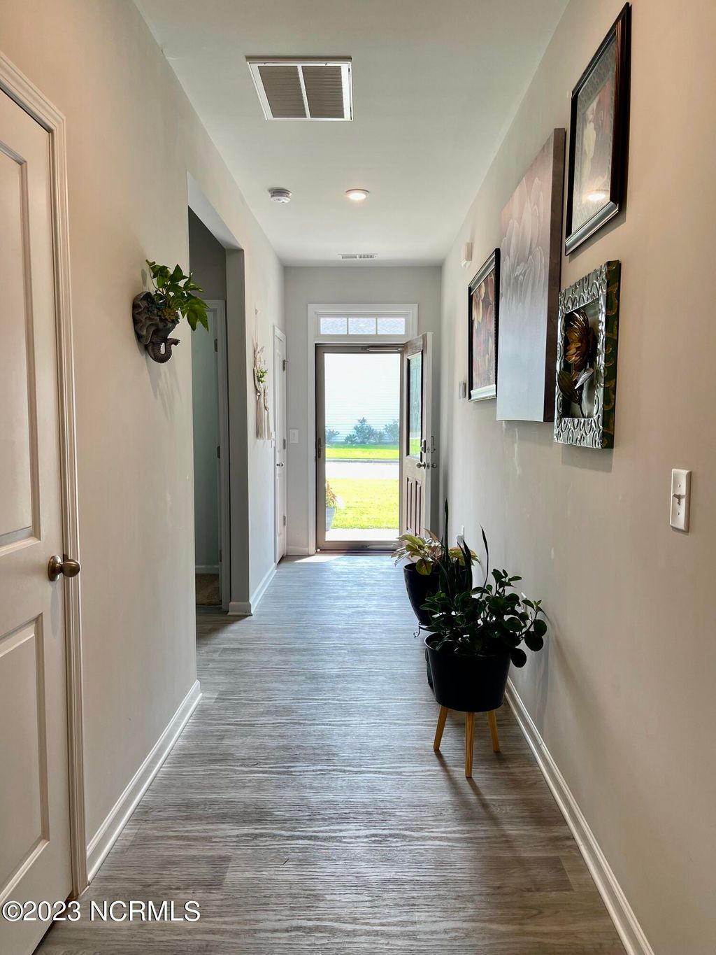 Photo of 200 Gabrielle Street, New Bern, NC 28560 (MLS # 100536581)