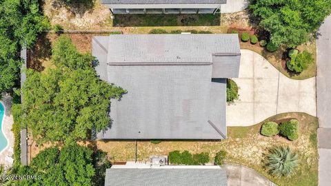 A home in Oak Island