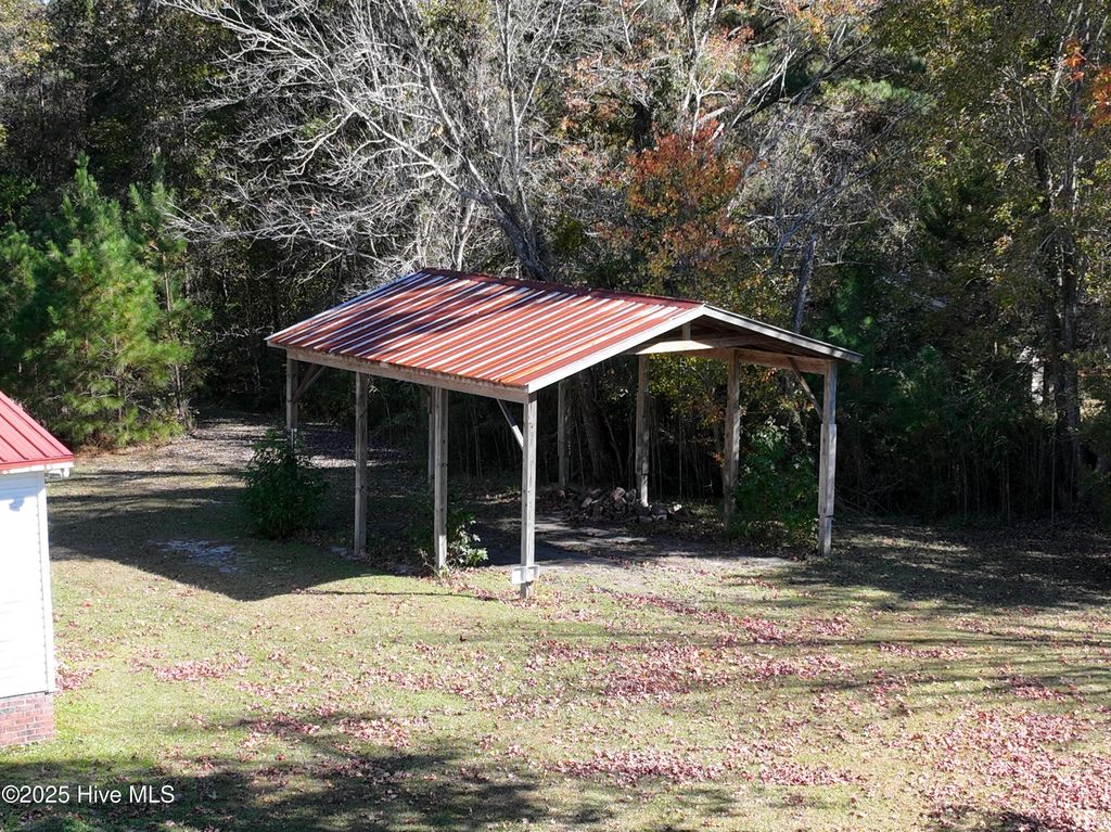 Photo of 338 Lea Crest Lane, Hampstead, NC 28443 (MLS # 100540943)