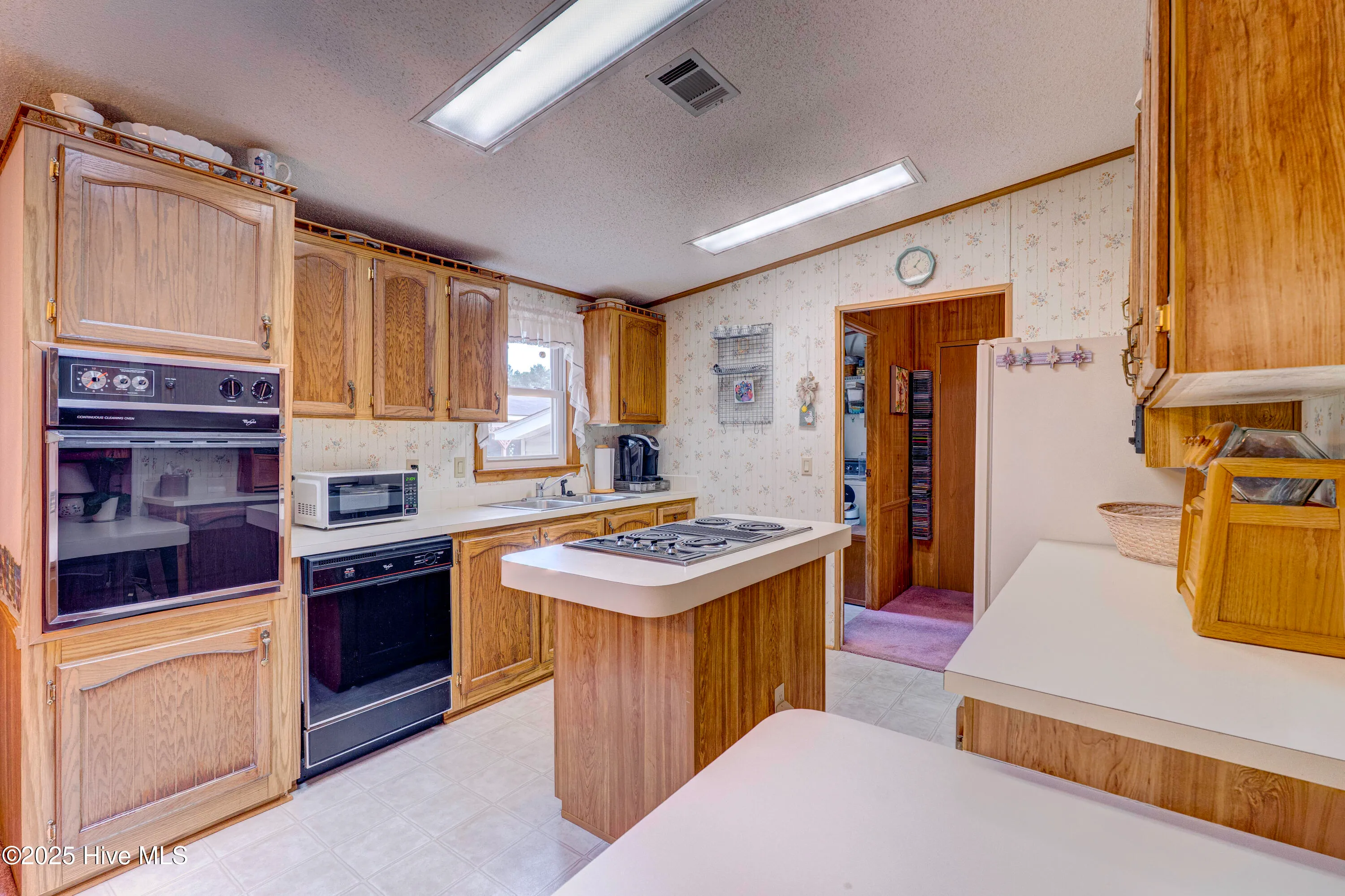 Hampstead, North Carolina 28443, United States, 3 Bedrooms Bedrooms, ,2 BathroomsBathrooms,Residential,Active,215486