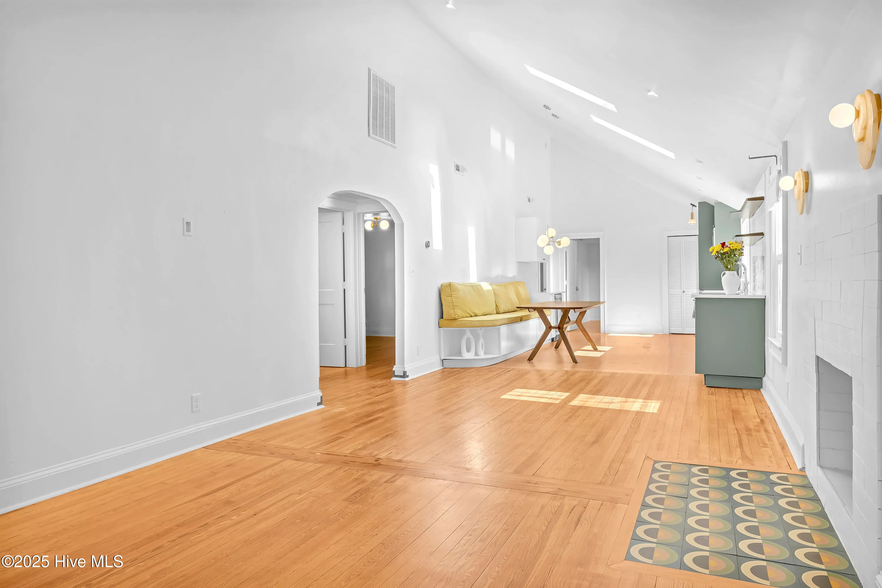 Wilmington, North Carolina 28403, United States, 4 Bedrooms Bedrooms, ,2 BathroomsBathrooms,Residential,Pending,185223