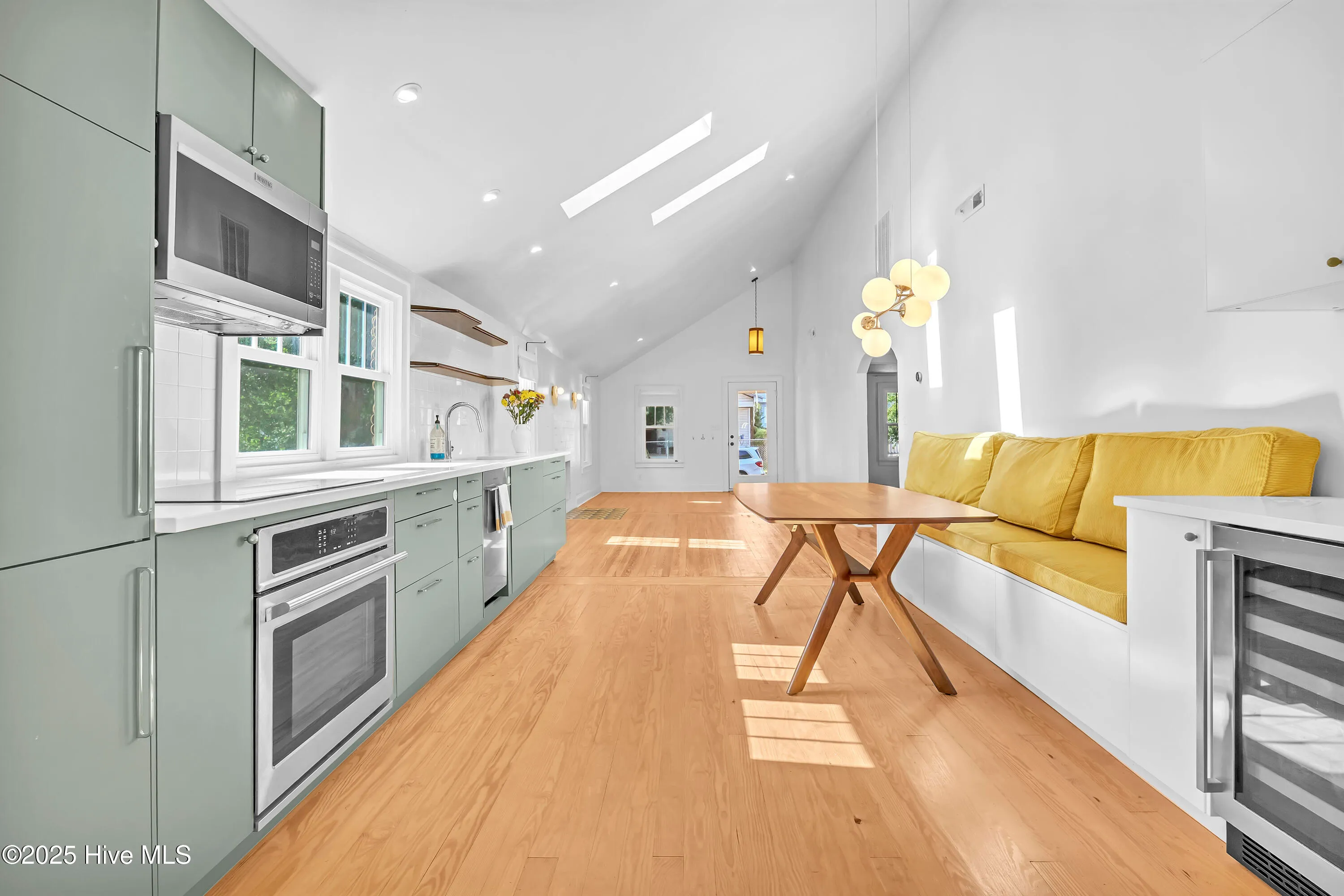 Wilmington, North Carolina 28403, United States, 4 Bedrooms Bedrooms, ,2 BathroomsBathrooms,Residential,Pending,185223