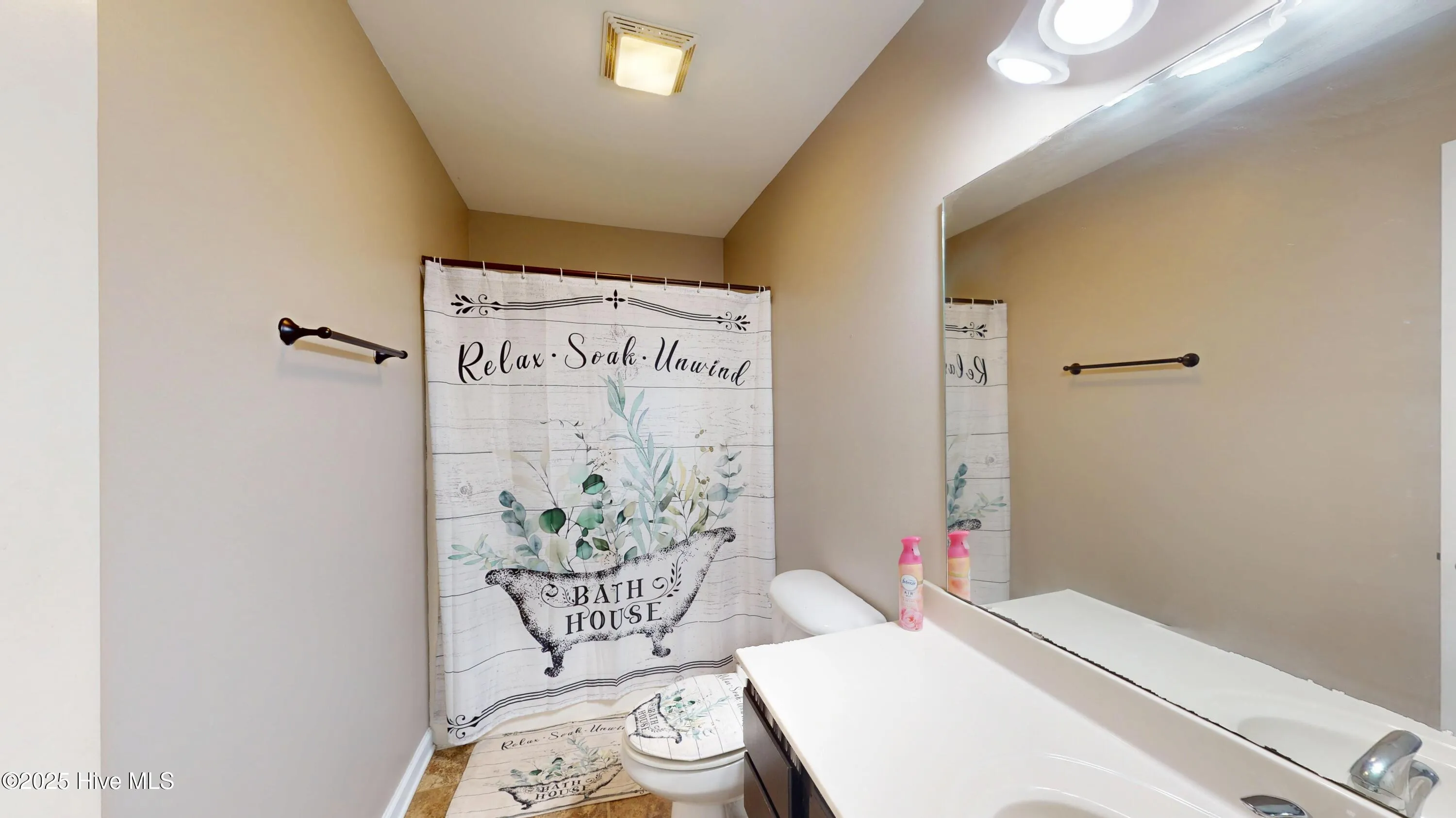 Richlands, North Carolina 28574, United States, 3 Bedrooms Bedrooms, ,2 BathroomsBathrooms,Residential,Active,235291