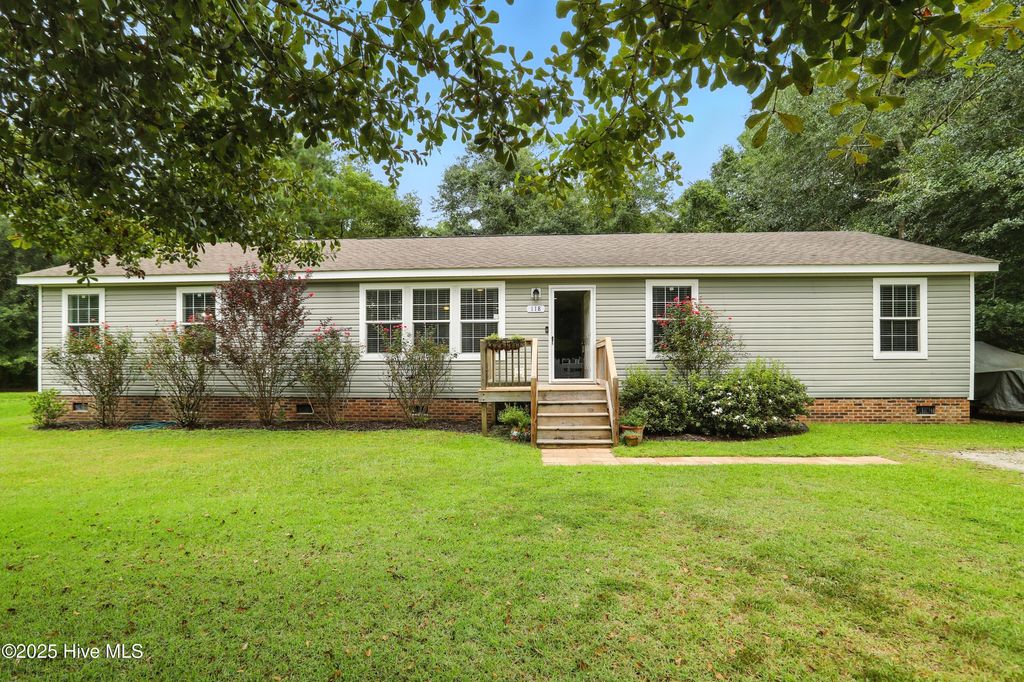 Photo of 118 Dreyton Hall Court, Rocky Point, NC 28457 (MLS # 100527269)
