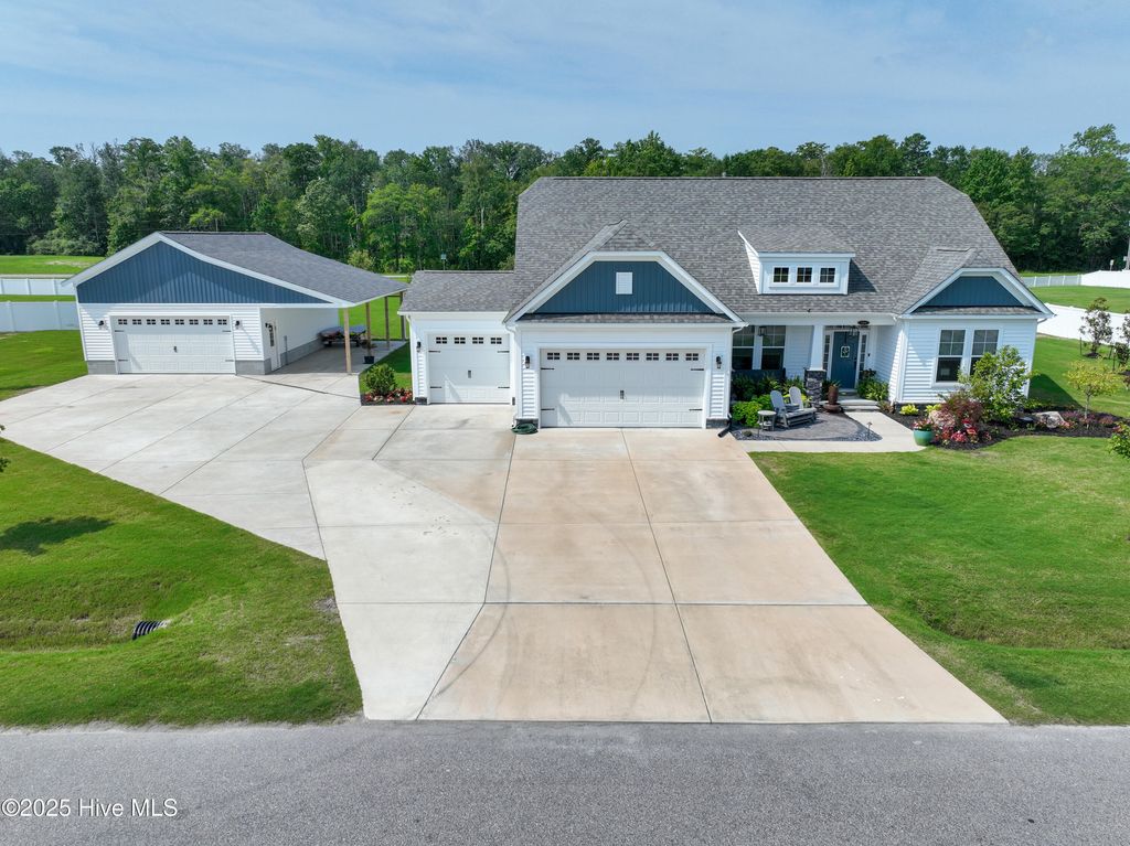 Photo of 104 Briton Way, Moyock, NC 27958 (MLS # 100539655)