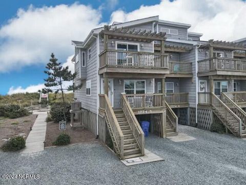 A home in North Topsail Beach