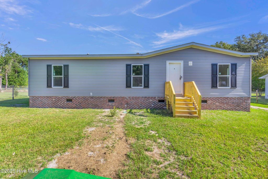 Photo of 7137 Stag Park Road, Burgaw, NC 28425 (MLS # 100528924)