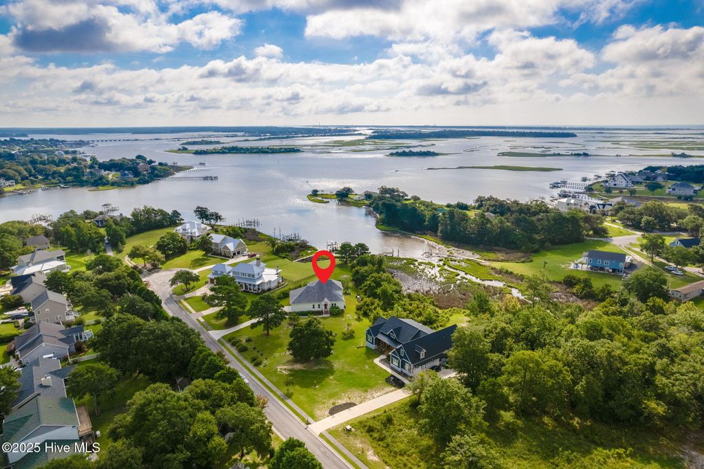 Photo of 106 Elizabeth Way Court, Swansboro, NC 28584 (MLS # 100525538)