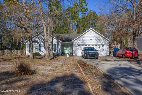 A home in Sneads Ferry