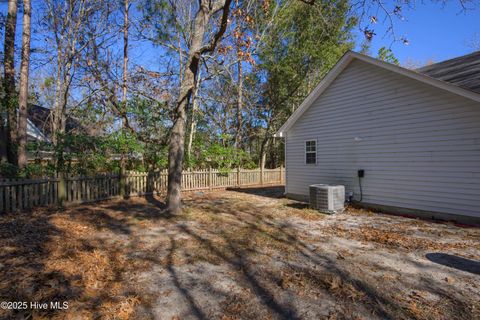 A home in Sneads Ferry