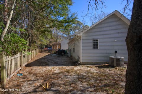 A home in Sneads Ferry