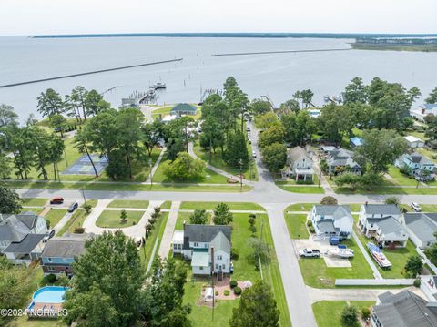 A home in Belhaven