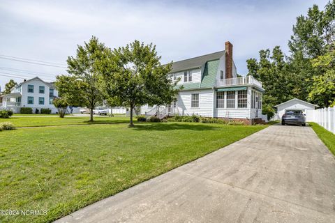 A home in Belhaven