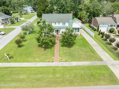 A home in Belhaven