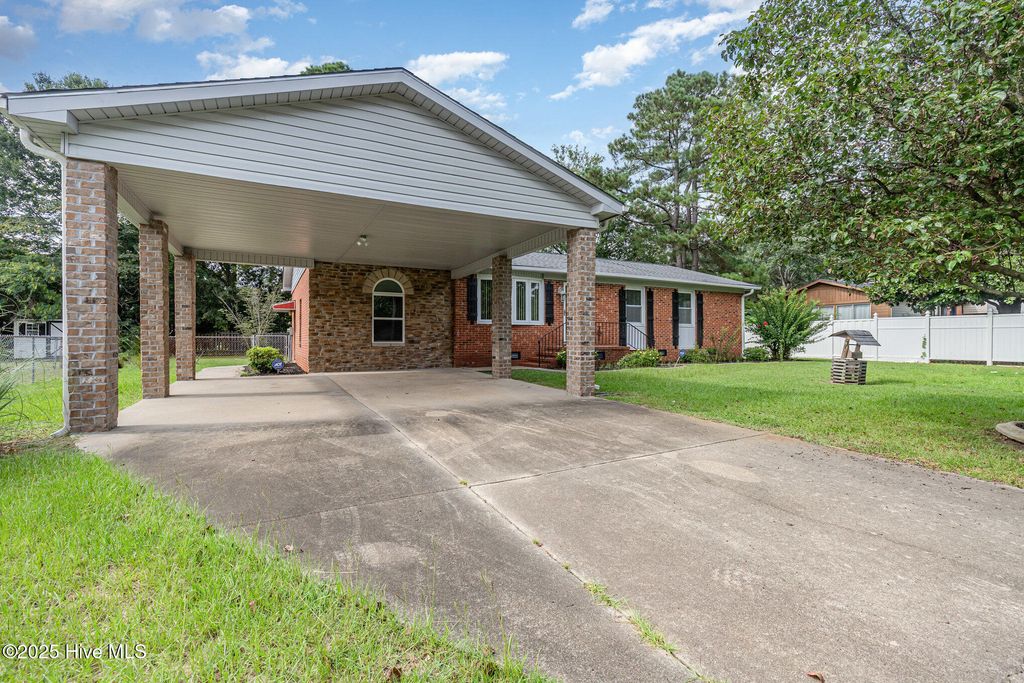 Photo of 125 Sandy Drive, Goldsboro, NC 27534 (MLS # 100524359)