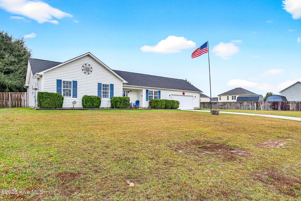 Photo of 117 Esquire Drive, Richlands, NC 28574 (MLS # 100538786)