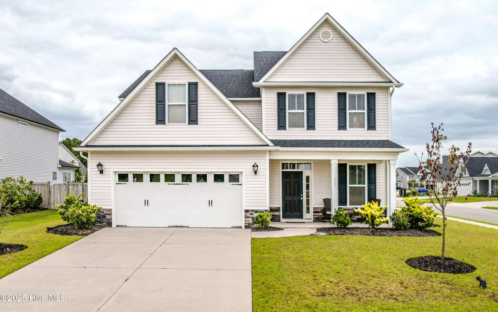 Photo of 511 Heartwood Drive, Winnabow, NC 28479 (MLS # 100529900)