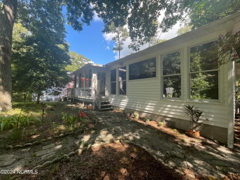 A home in Pine Knoll Shores