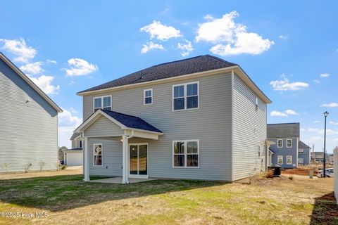 A home in Raeford