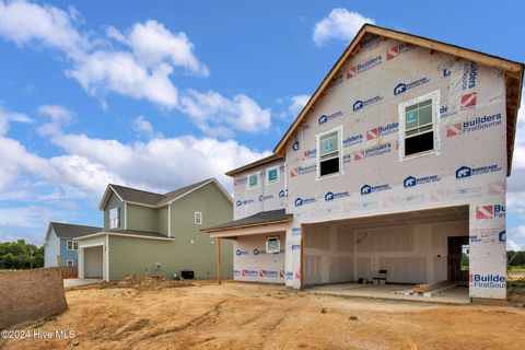 A home in Raeford