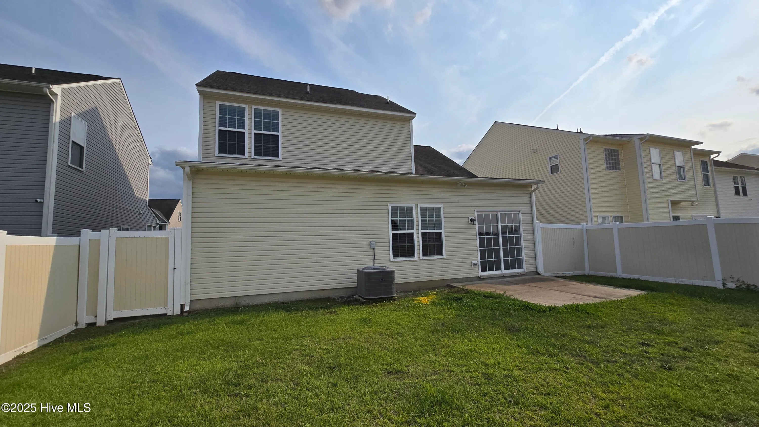 Winterville, North Carolina 28590, United States, 3 Bedrooms Bedrooms, ,3 BathroomsBathrooms,Residential,Active,145735