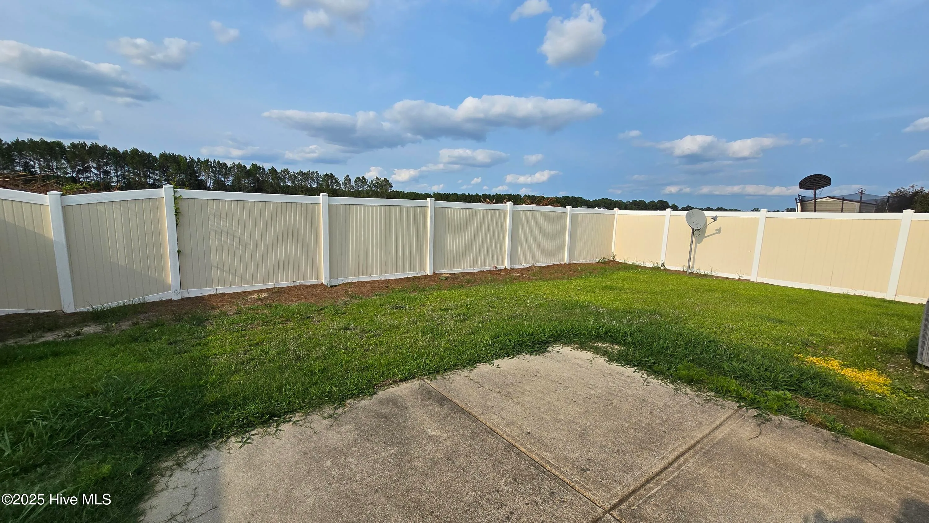 Winterville, North Carolina 28590, United States, 3 Bedrooms Bedrooms, ,3 BathroomsBathrooms,Residential,Active,145735