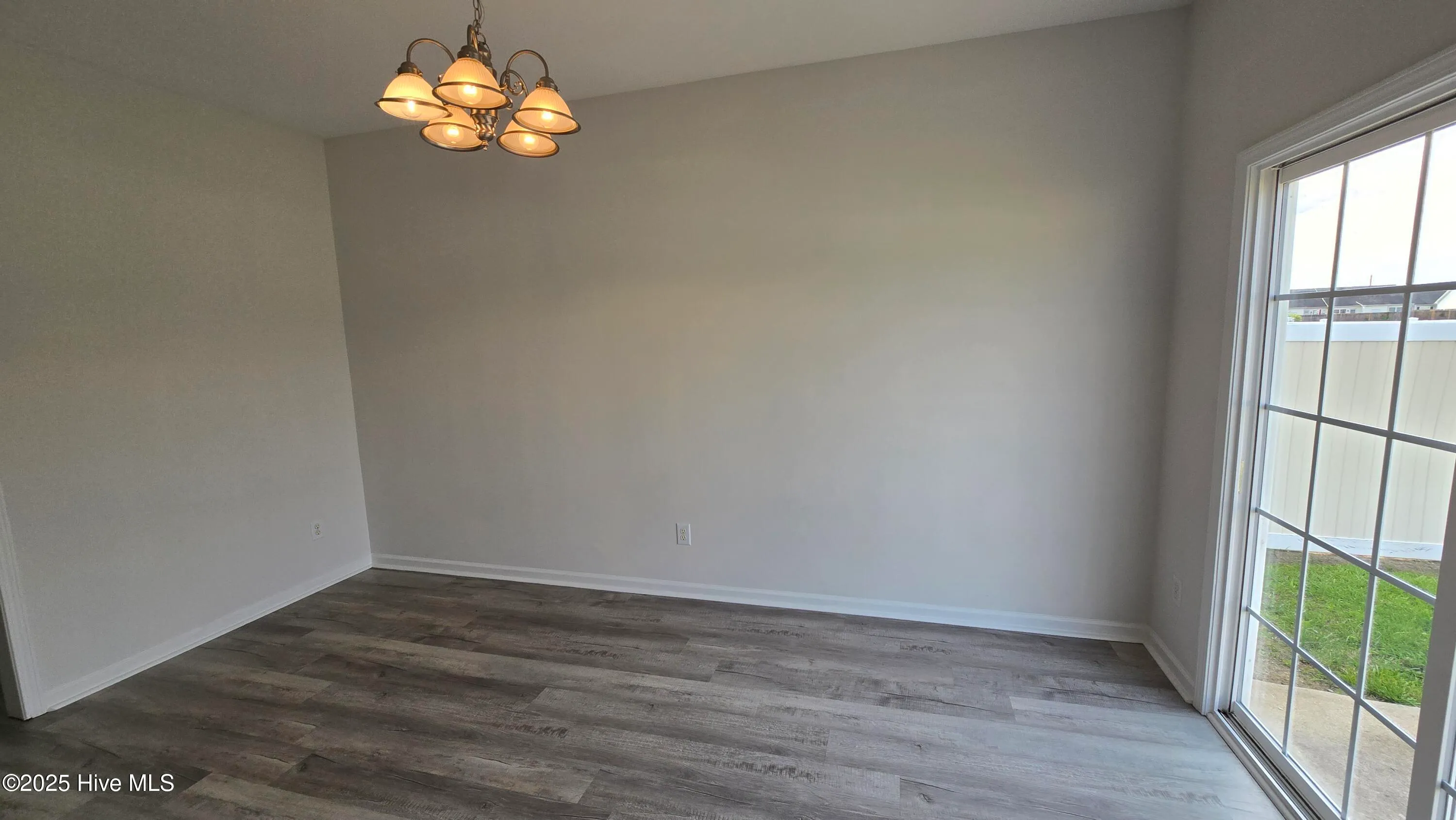 Winterville, North Carolina 28590, United States, 3 Bedrooms Bedrooms, ,3 BathroomsBathrooms,Residential,Active,145735