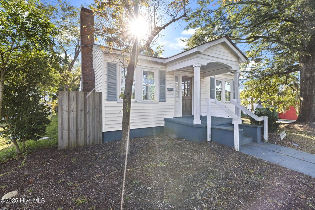 Photo of 1415 S 3rd Street, Wilmington, NC 28401 (MLS # 100531966)