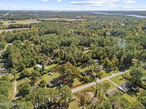 Tiny photo for 105 Kings Parkway, Hubert, NC 28539 (MLS # 100541146)