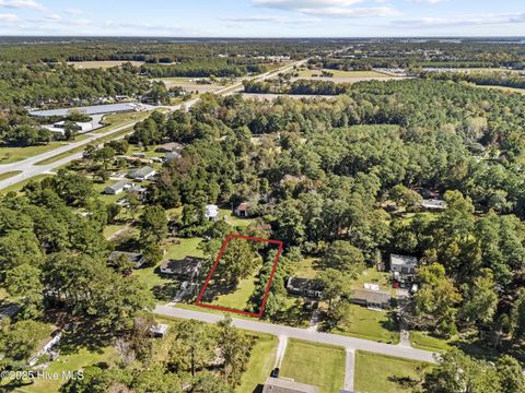 Tiny photo for 105 Kings Parkway, Hubert, NC 28539 (MLS # 100541146)