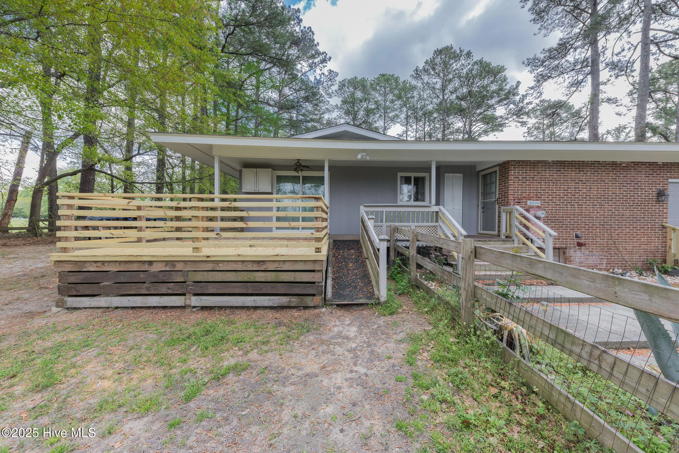 Wallace, North Carolina 28466, United States, 3 Bedrooms Bedrooms, ,2 BathroomsBathrooms,Residential,Active,114397