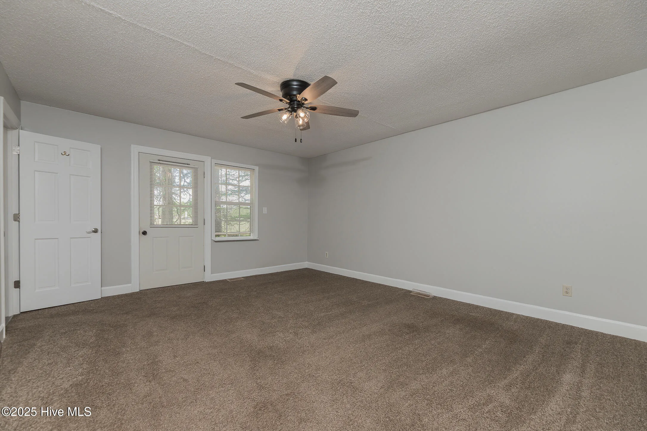 Wallace, North Carolina 28466, United States, 3 Bedrooms Bedrooms, ,2 BathroomsBathrooms,Residential,Active,114397