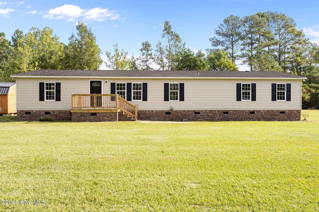 Photo of 3772 White Oak River Road, Maysville, NC 28555 (MLS # 100535653)