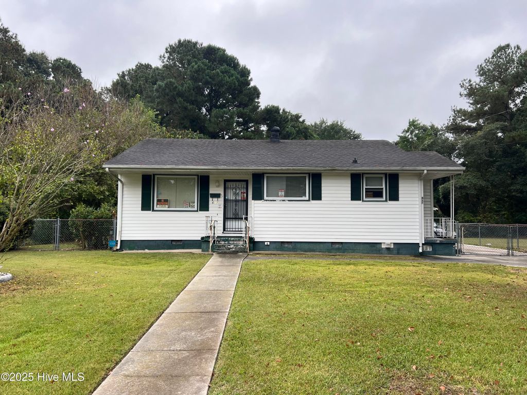 Photo of 617 Larkspur Road, Kinston, NC 28501 (MLS # 100535750)