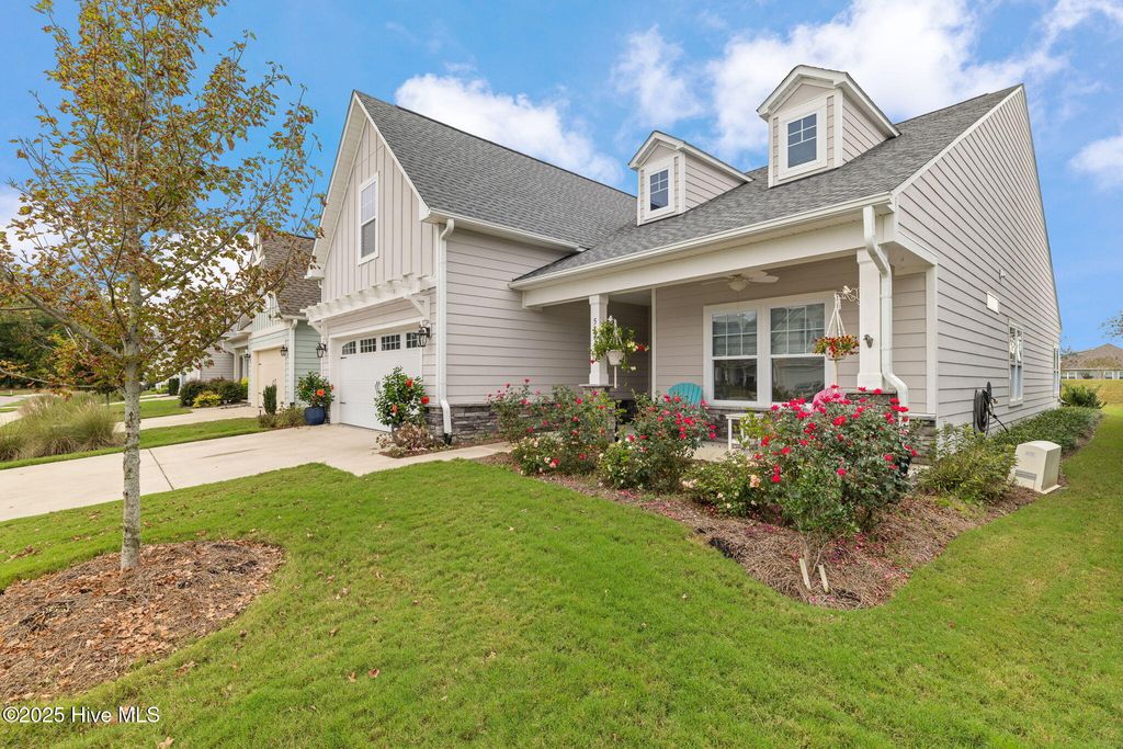 Photo of 5864 Park West Circle, Leland, NC 28451 (MLS # 100534231)