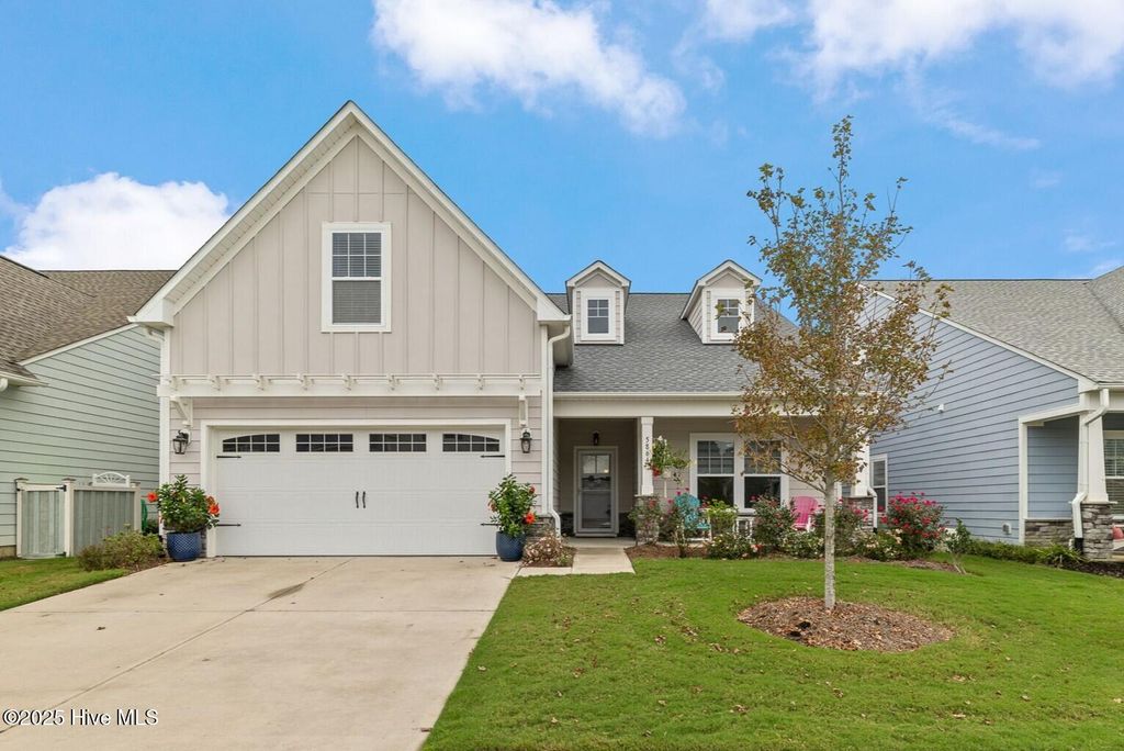 Photo of 5864 Park West Circle, Leland, NC 28451 (MLS # 100534231)