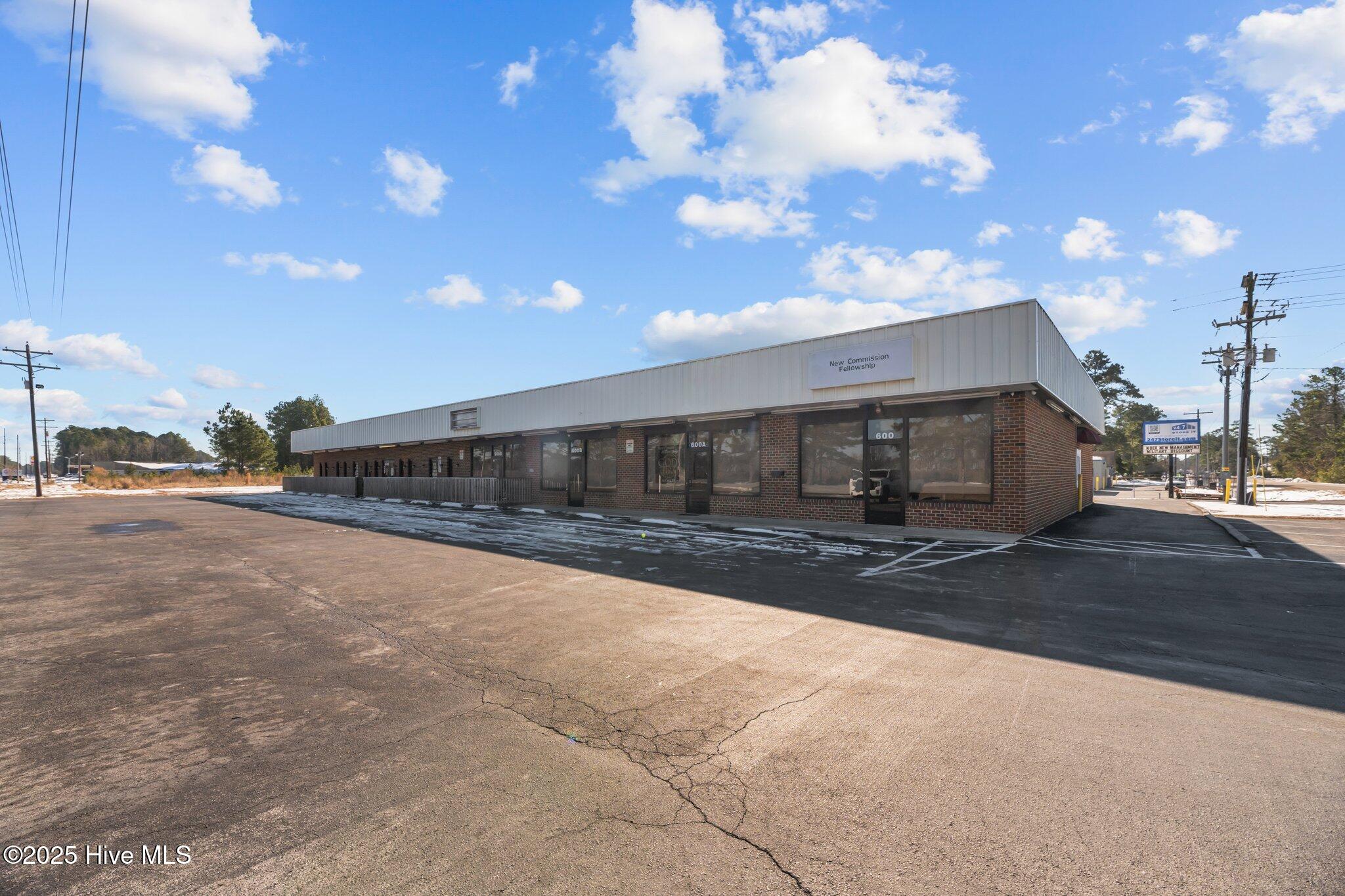 600 Fontana Boulevard