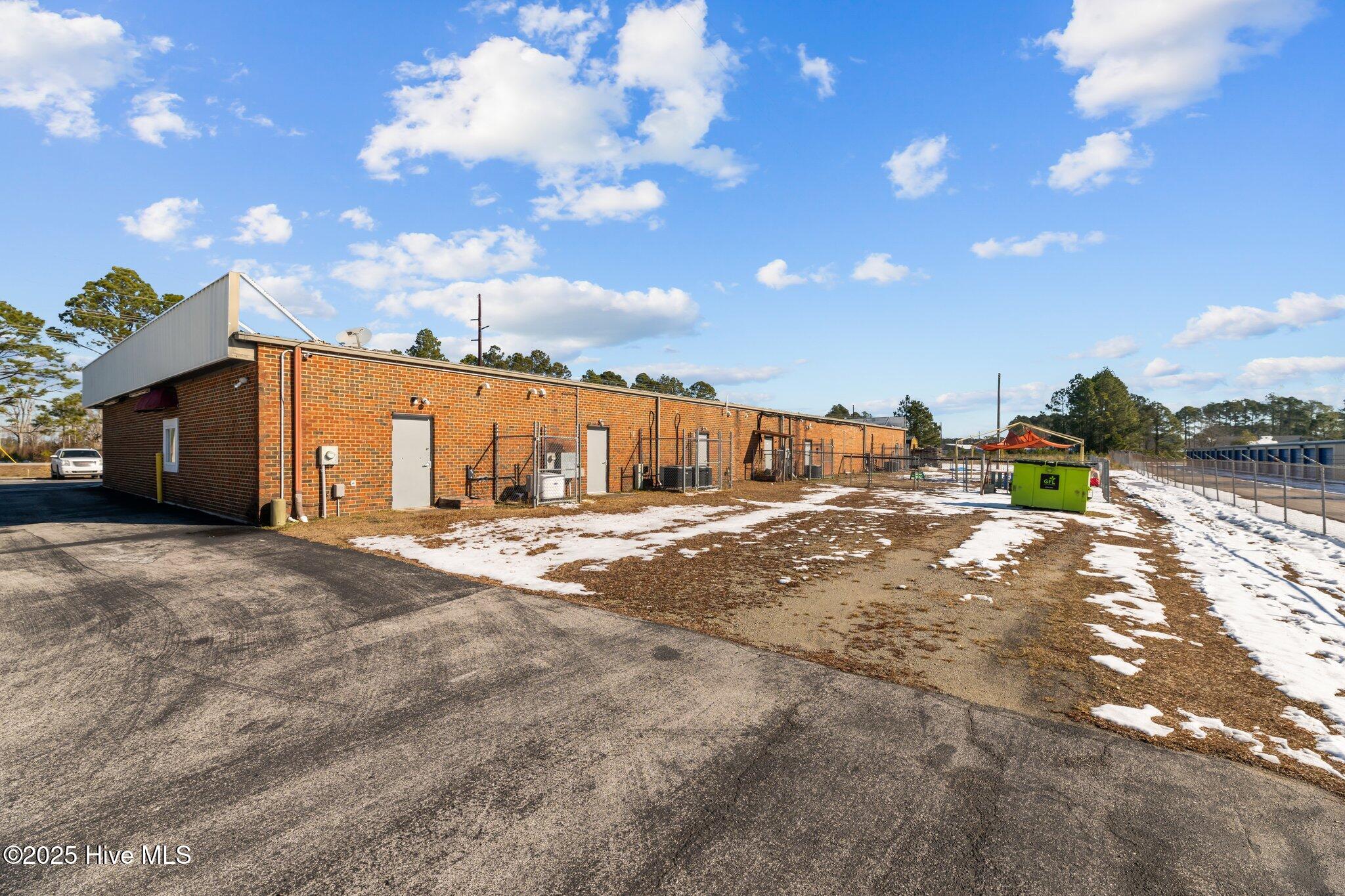 600 Fontana Boulevard