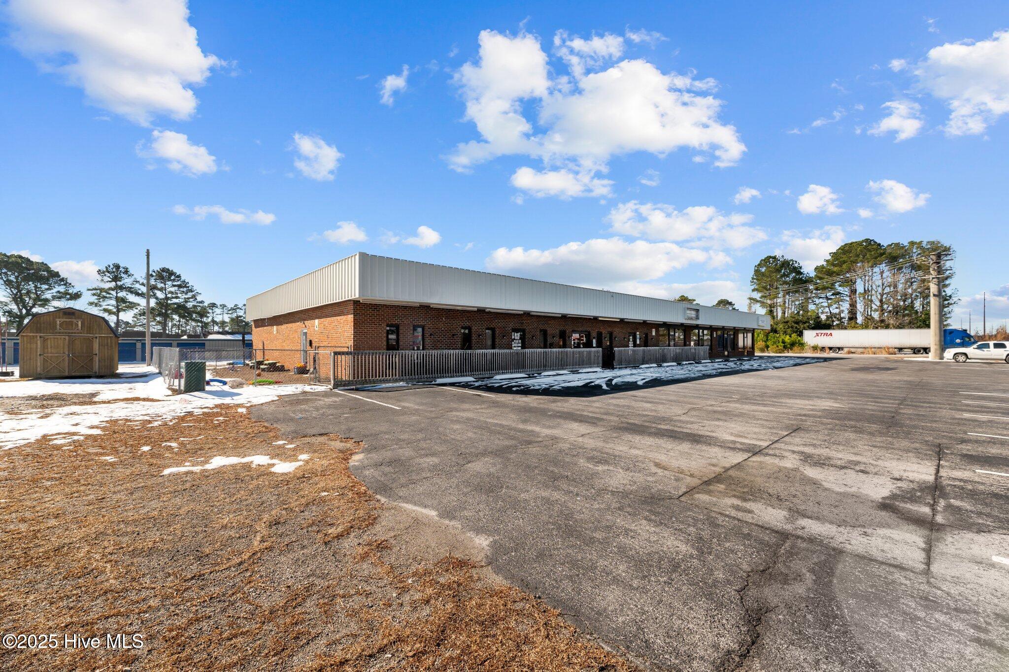 600 Fontana Boulevard