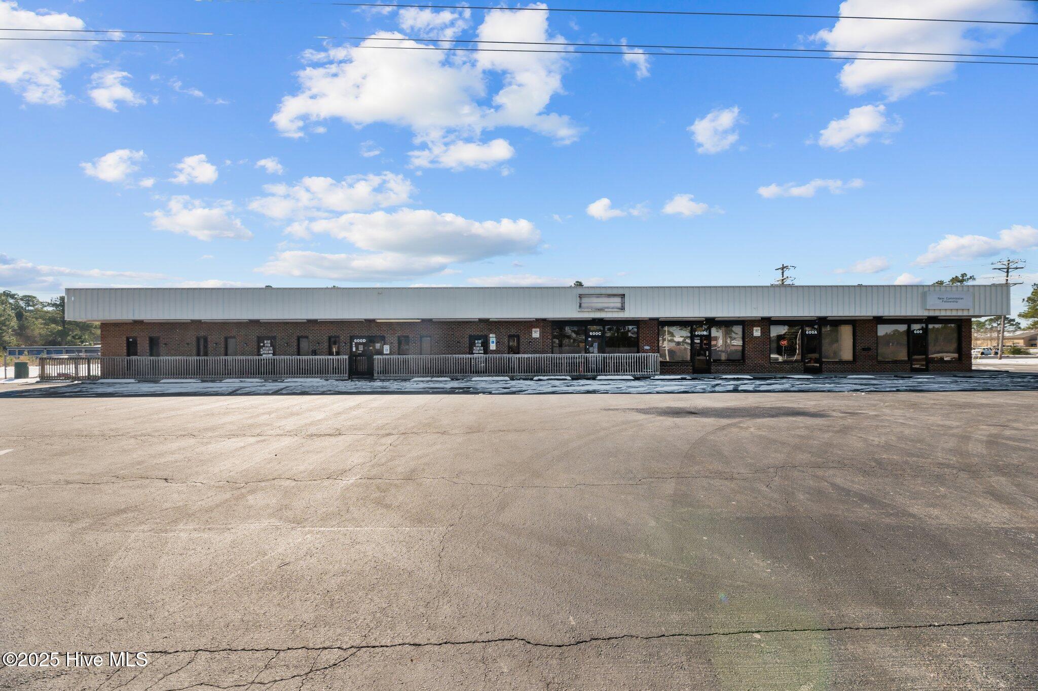 600 Fontana Boulevard