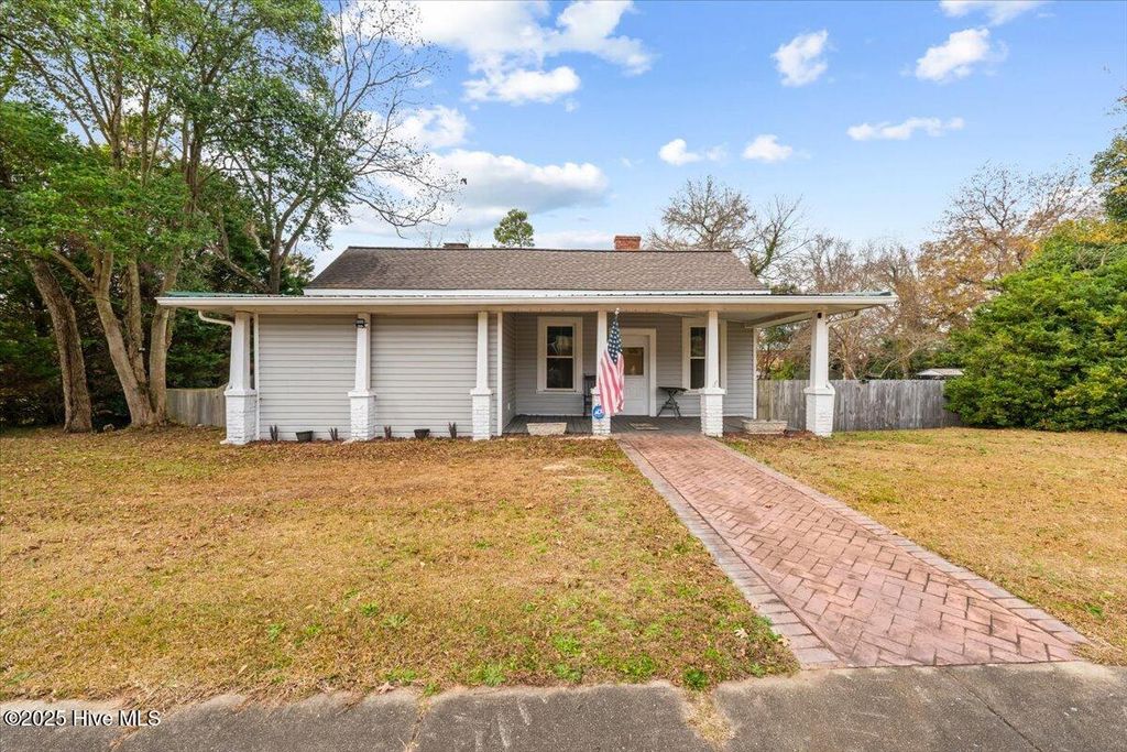 Photo of 504 S Greene Street, Wadesboro, NC 28170 (MLS # 100543199)