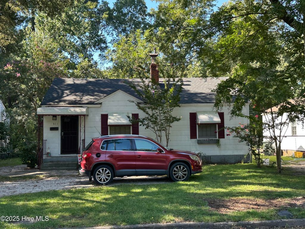 Photo of 311 Wilson Street, Laurinburg, NC 28352 (MLS # 100528490)