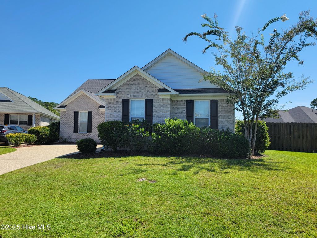 Photo of 1407 Vitis Court, Bolivia, NC 28422 (MLS # 100498754)