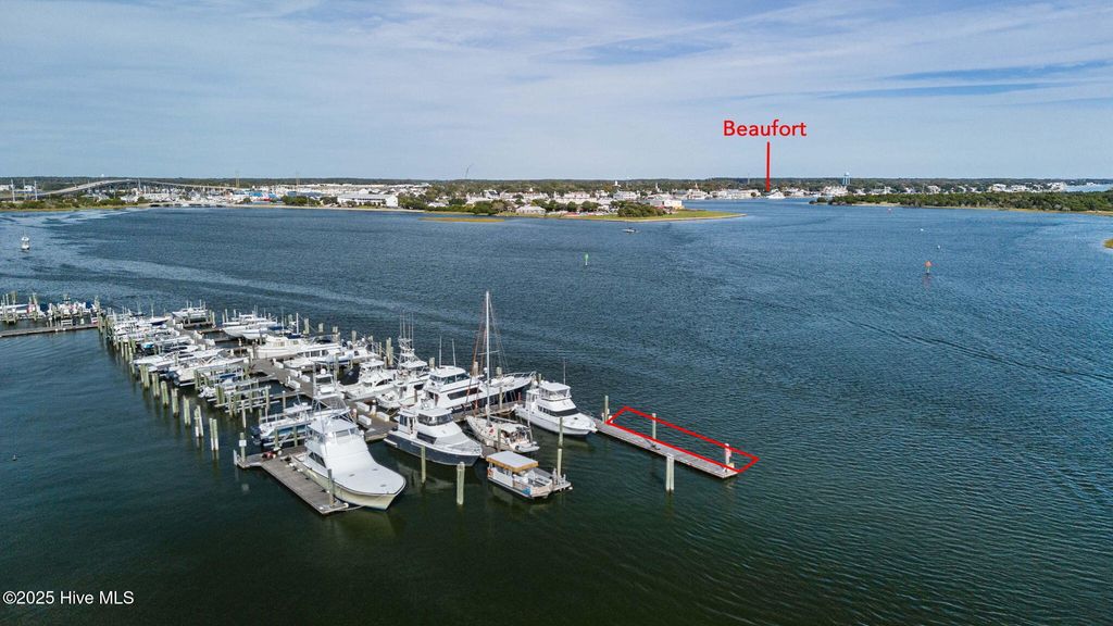 Photo of 100 Olde Towne Yacht Club Road #B-19, Beaufort, NC 28516 (MLS # 100490032)