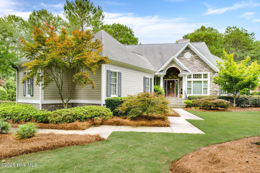 Photo of 220 October Glory Drive, Wallace, NC 28466 (MLS # 100516259)