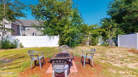 A home in Oak Island