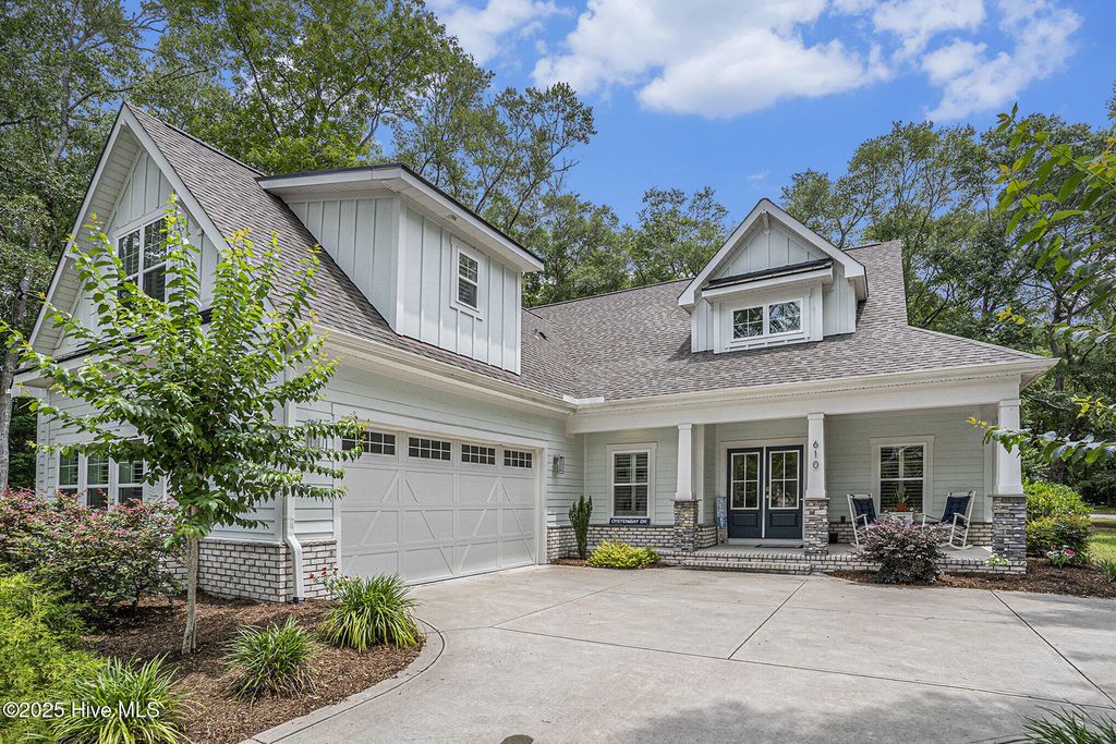 Photo of 610 Oyster Bay Drive, Sunset Beach, NC 28468 (MLS # 100526196)