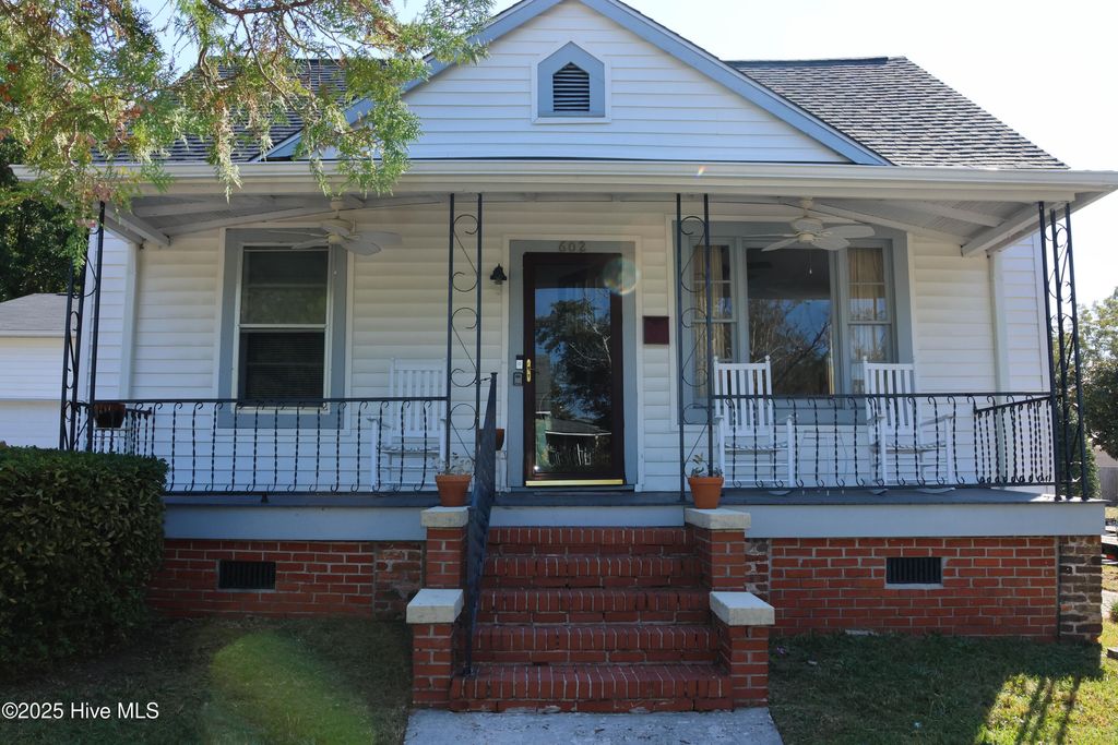 Photo of 602 Wright Street, Wilmington, NC 28401 (MLS # 100512838)